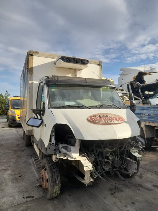 RENAULT MASCOTT Fg 150. 35/55/65 Cabina individual Motor 3,0 Ltr. - 110 kW Diesel