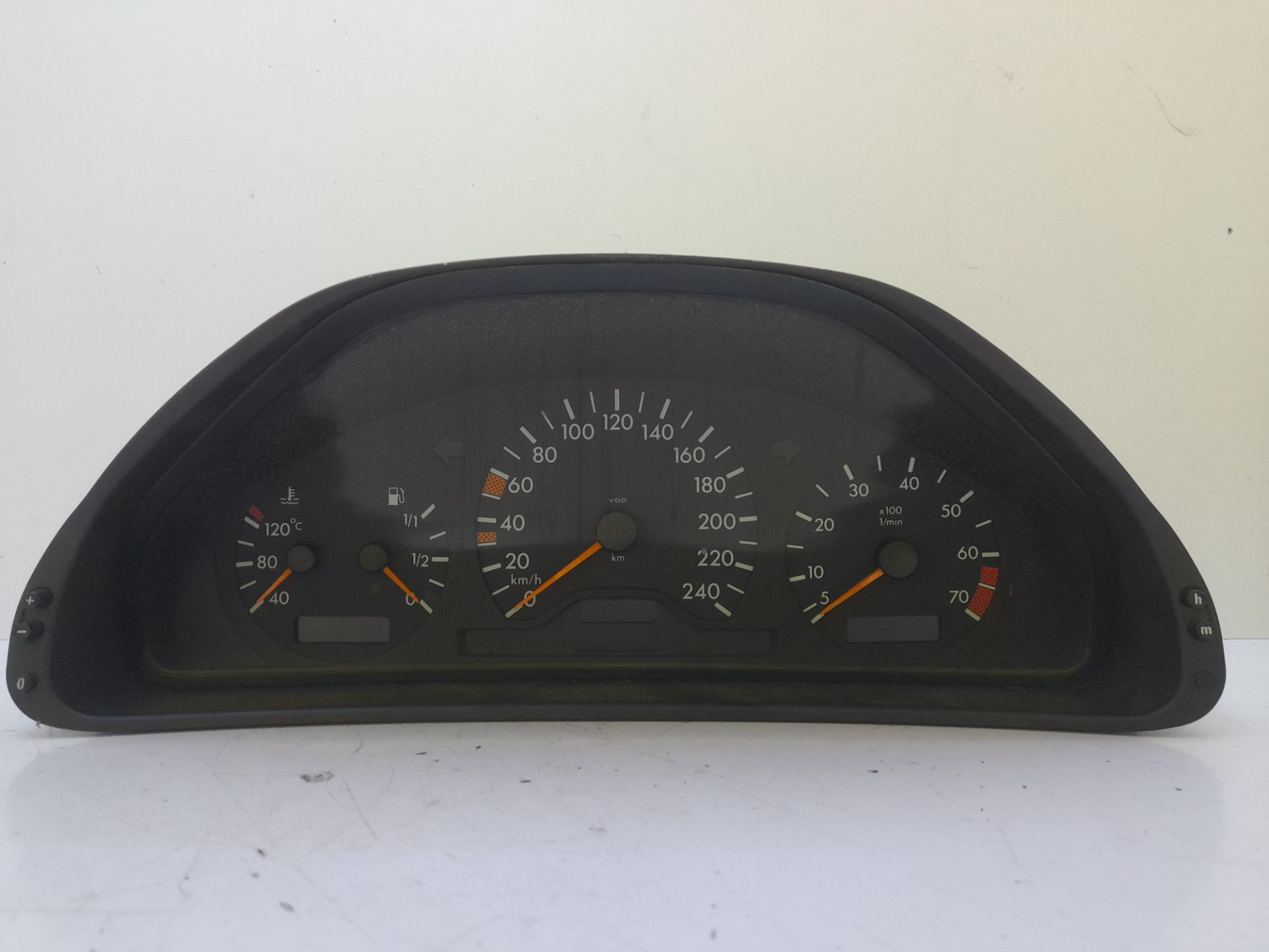 CUADRO INSTRUMENTOS MERCEDES-BENZ CLASE E (W210) BERLINA *