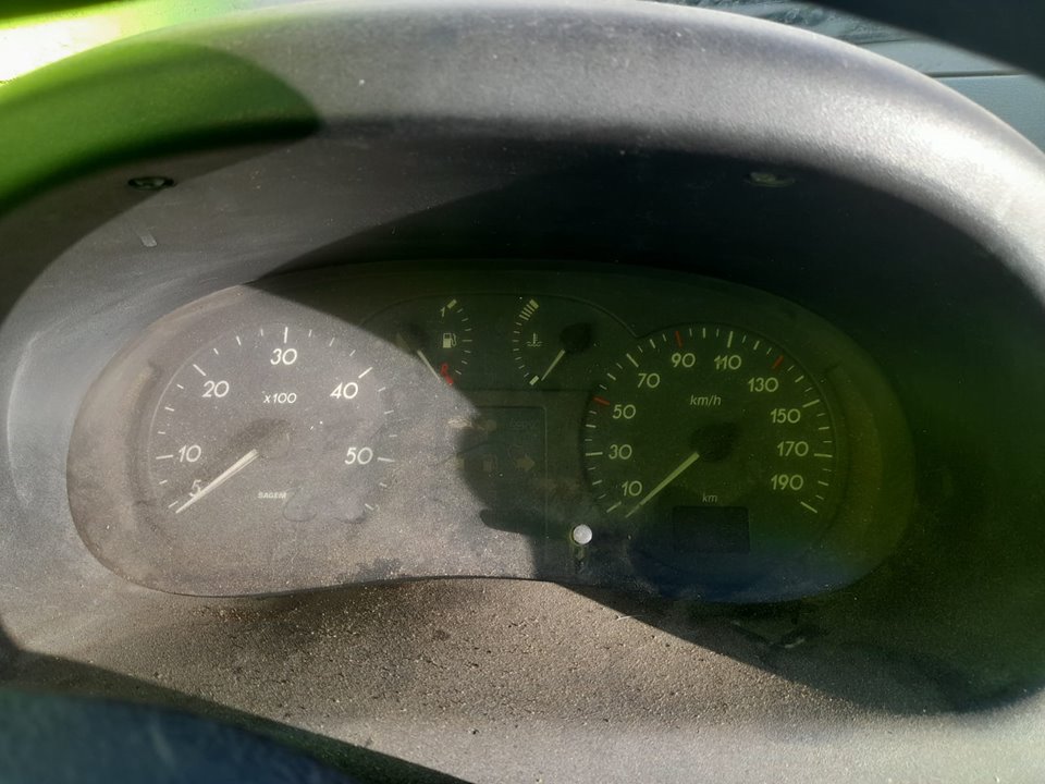 RENAULT MASTER DESDE '98 Caja cerrada, techo "Maxi"  L2H3  RS 3578 Motor 2,2 Ltr. - 66 kW Diesel
