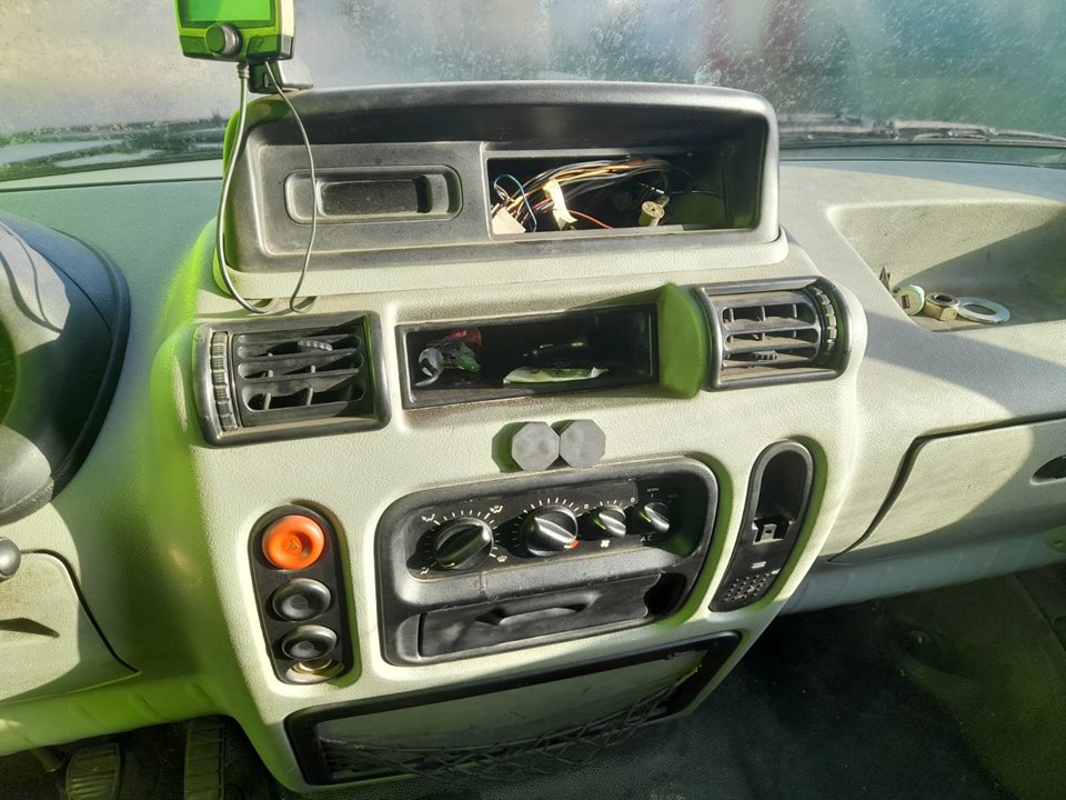 RENAULT MASTER DESDE '98 Caja cerrada, techo "Maxi"  L2H3  RS 3578 Motor 2,2 Ltr. - 66 kW Diesel