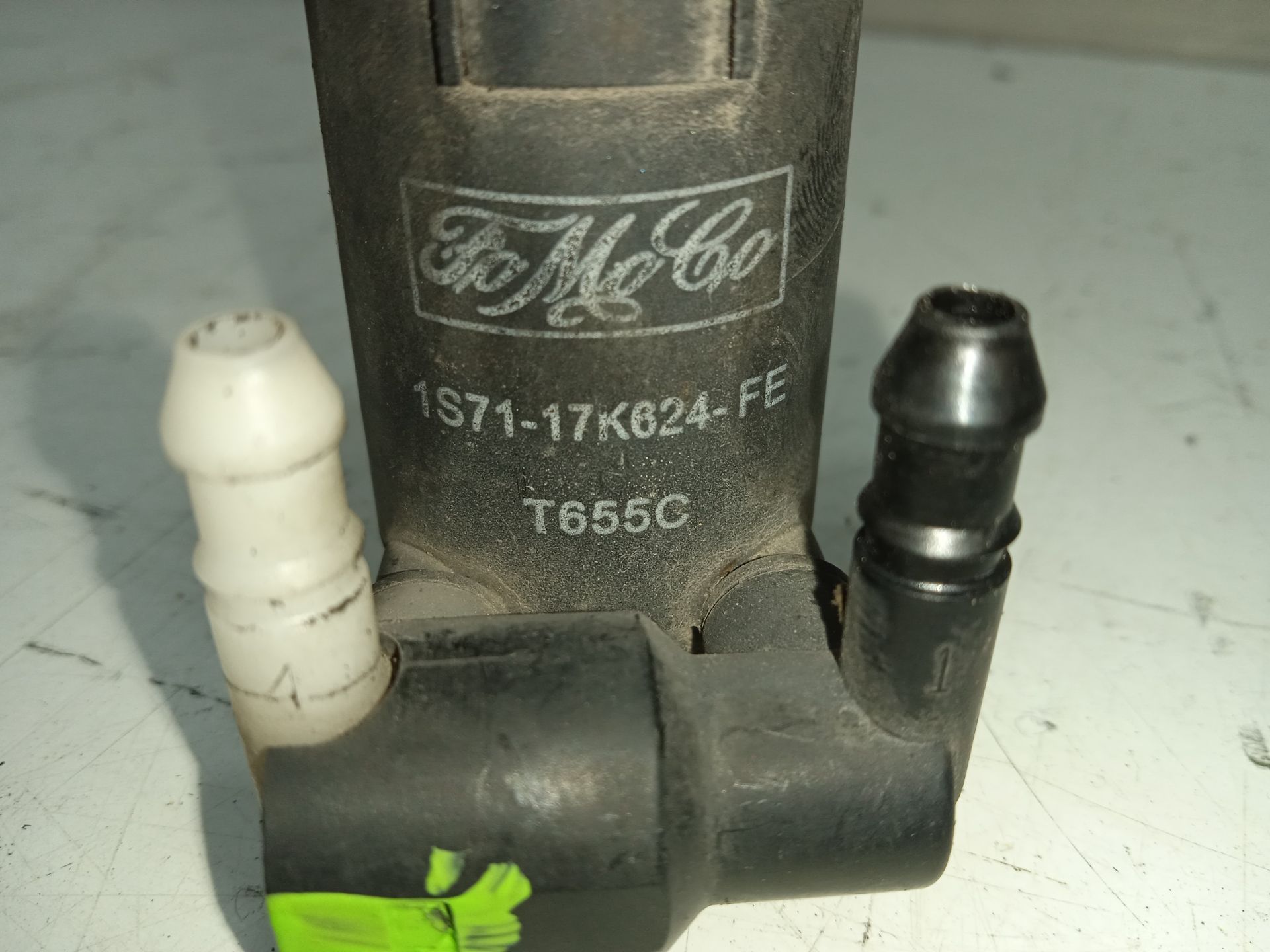 BOMBA LIMPIA FORD MONDEO BER. (CA2) Ghia