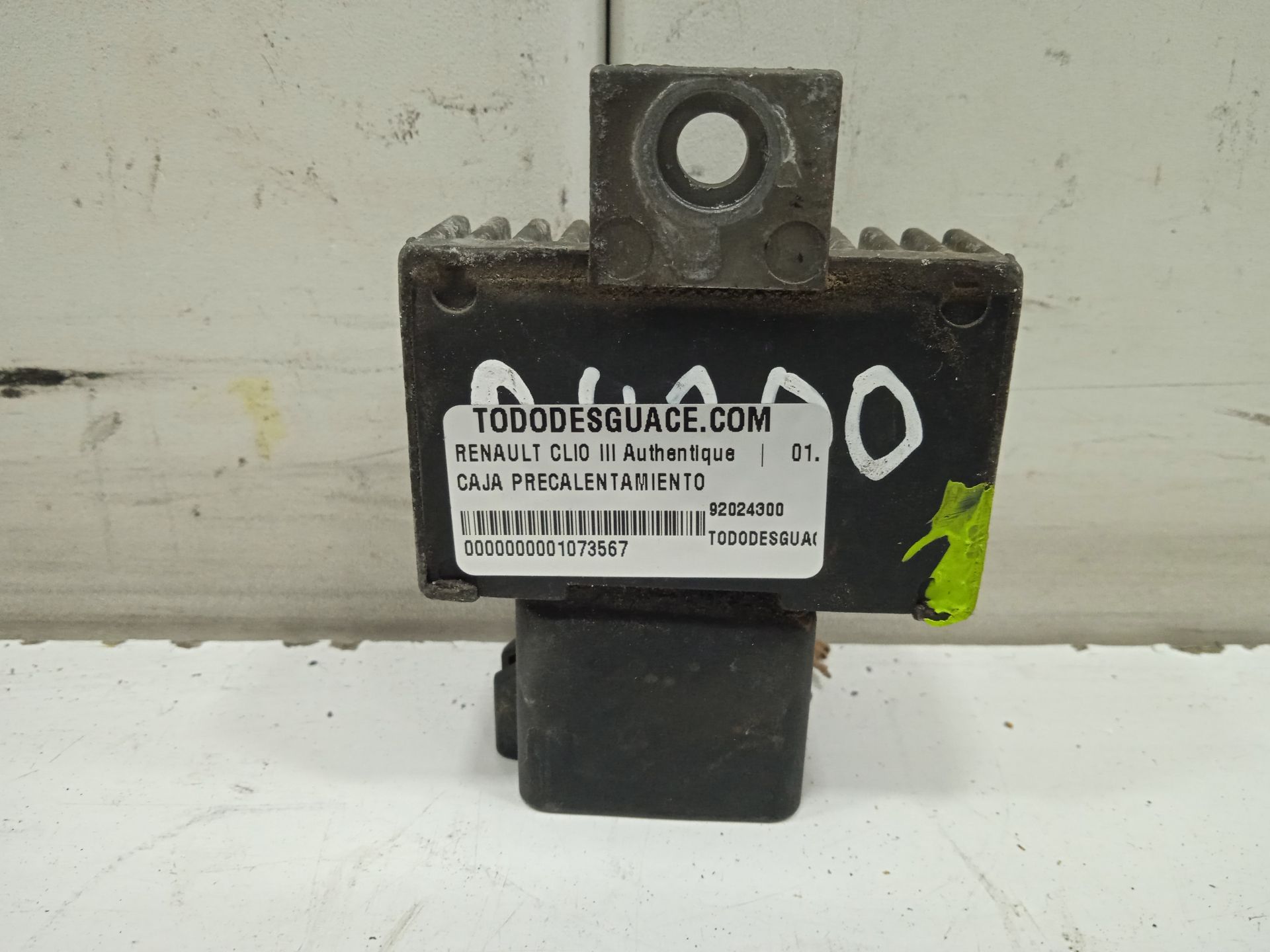 CAJA PRECALENTAMIENTO RENAULT CLIO III Authentique