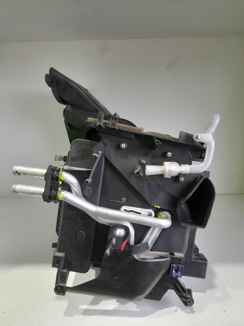 MUEBLE DE LA CALEFACCION COMPLETO TOYOTA COROLLA VERSO (R1) 2.2 D-4D Luna