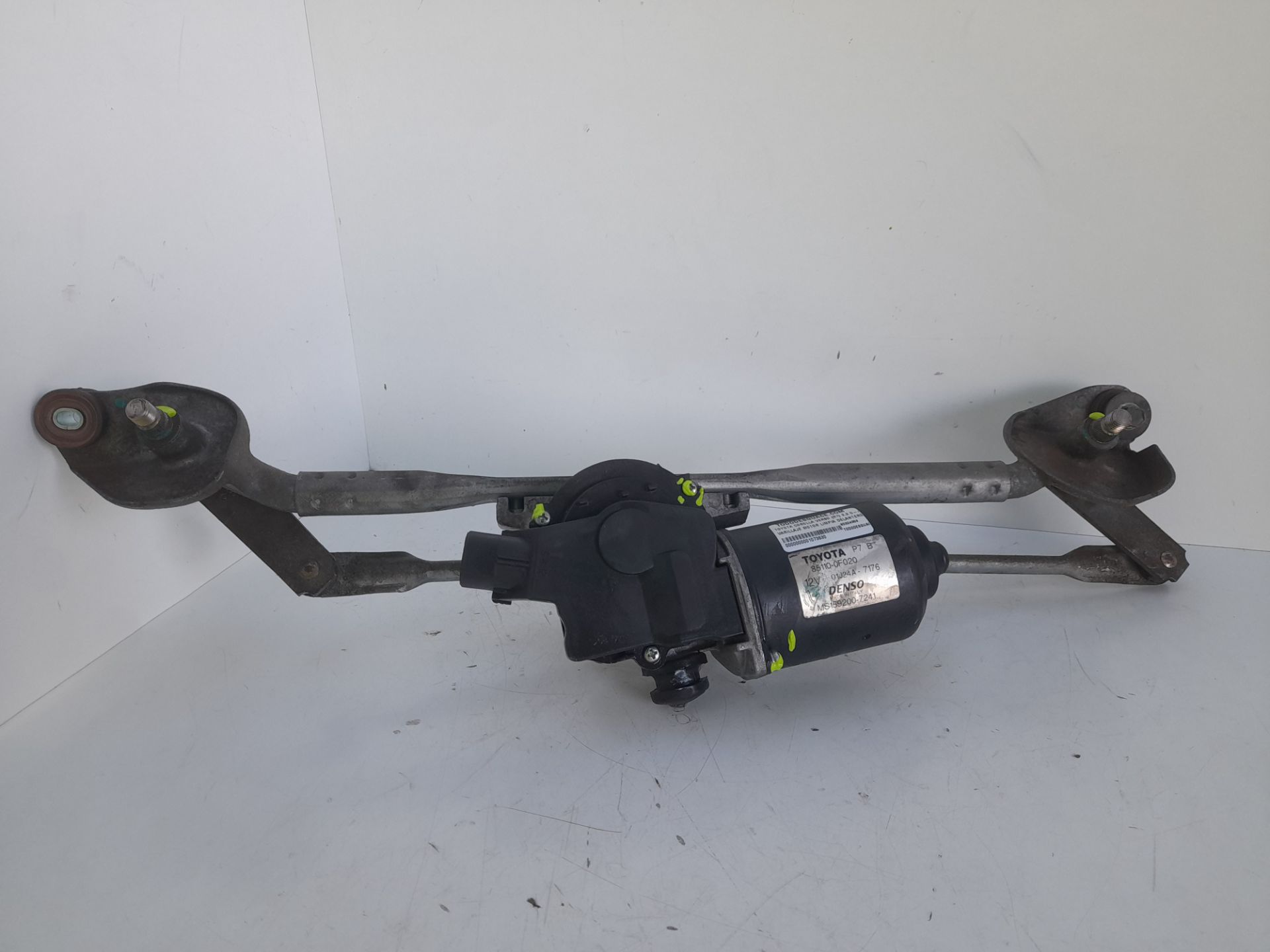VARILLAJE MOTOR LIMPIA DELANTERO TOYOTA COROLLA VERSO (R1) 2.2 D-4D Luna