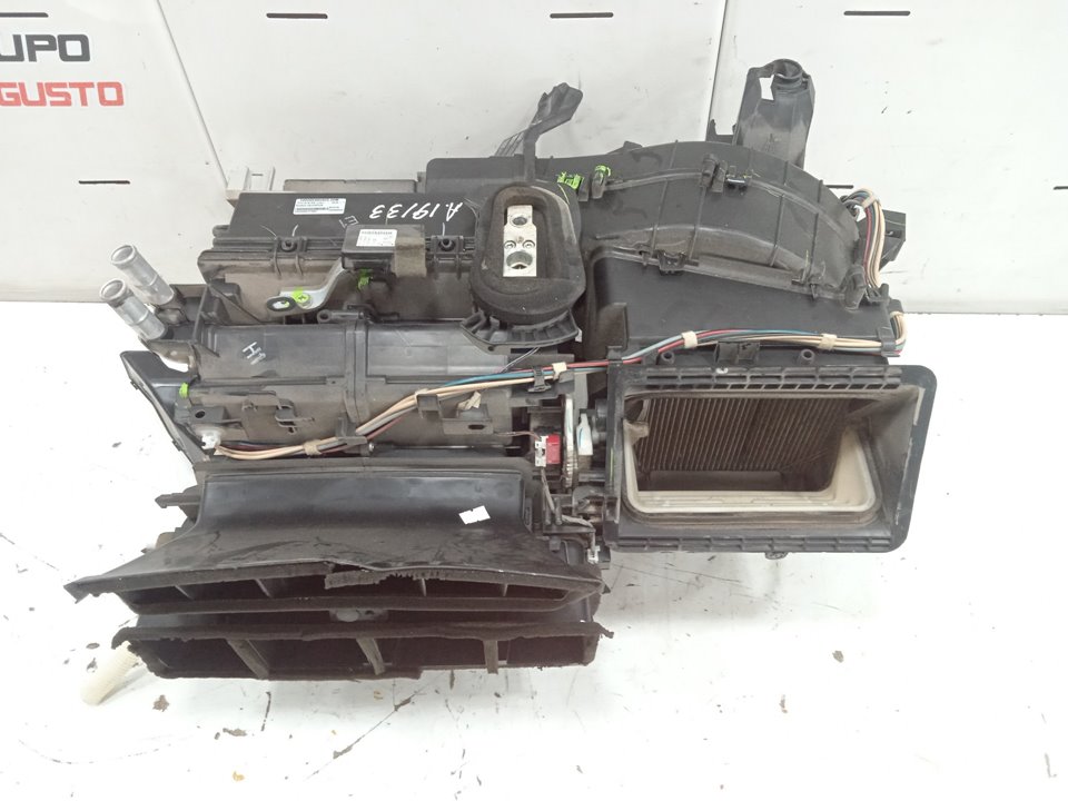 MUEBLE CALEFACION TOYOTA AURIS Luna+   |   03.08 - 12.09