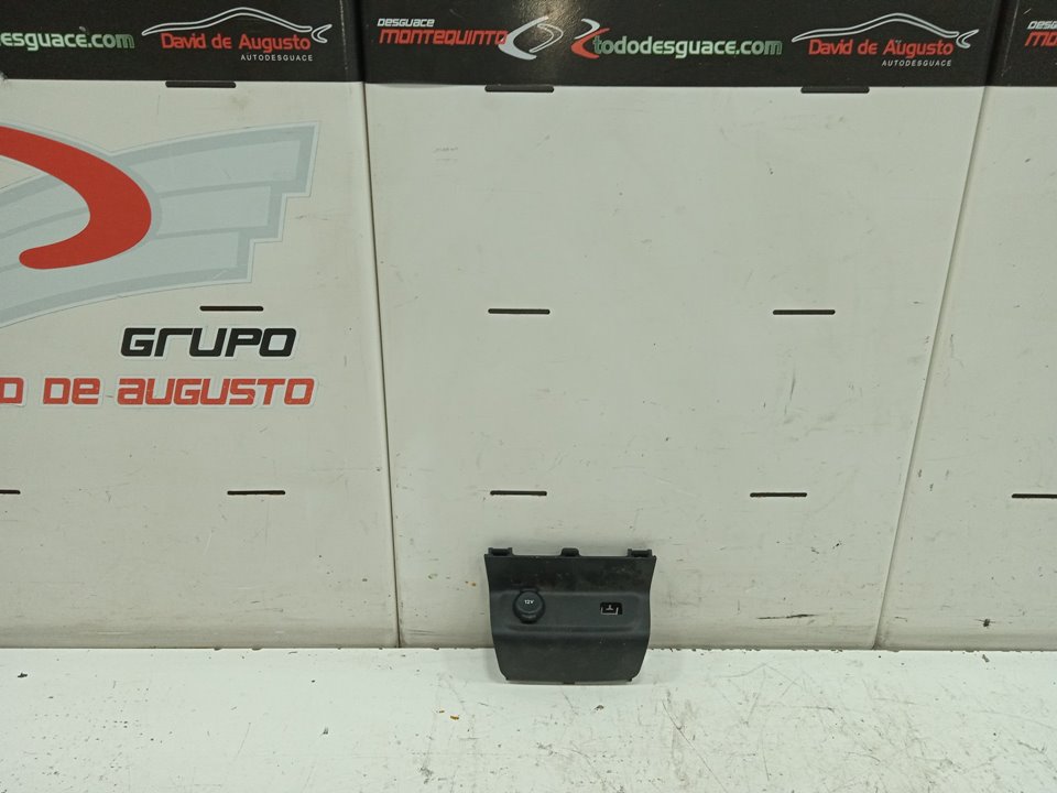 MOLDURA CITROEN C3 Exclusive   |   09.09 - 12.16