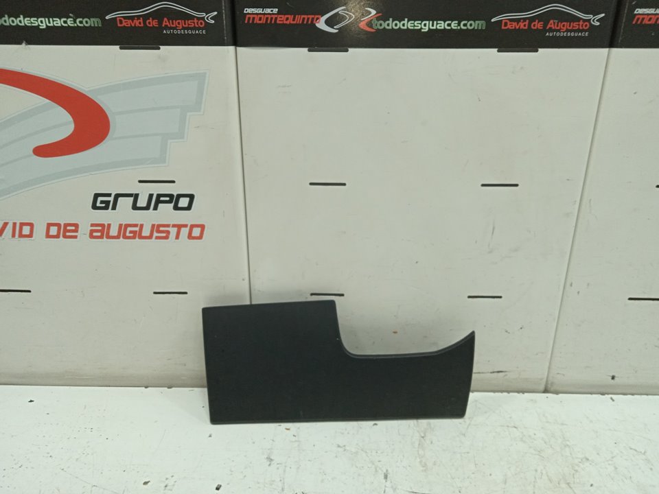 TAPA CAJA FUSIBLES CITROEN C3 Exclusive   |   09.09 - 12.16