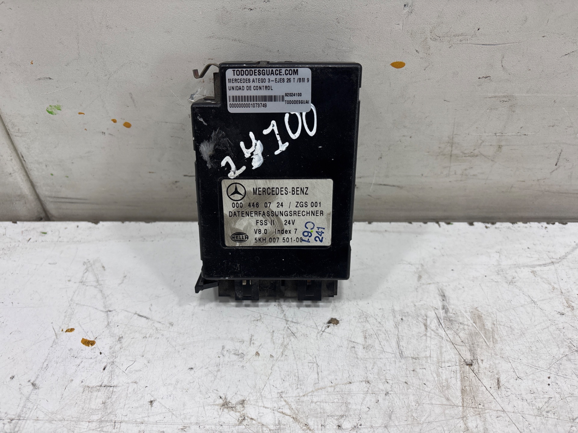 UNIDAD DE CONTROL MERCEDES-BENZ ATEGO 3-EJES 26 T /BM 950/2/4 2528  (6X2)       OM 906 LA L (Largo)