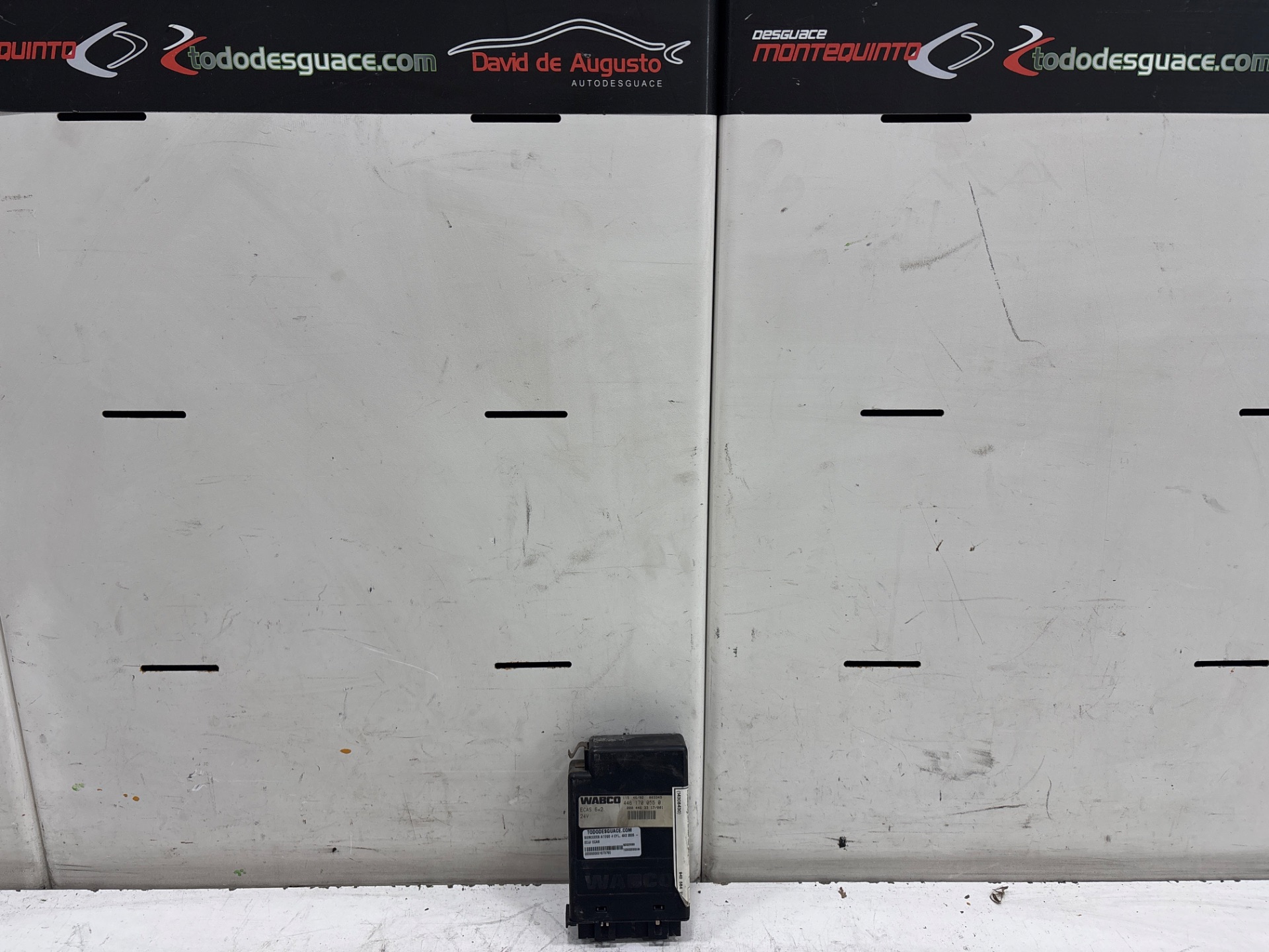 ECU/ ECAS MERCEDES ATEGO 4 CYL. 4X2 2005 -> *   |   0.04 - 0.13
