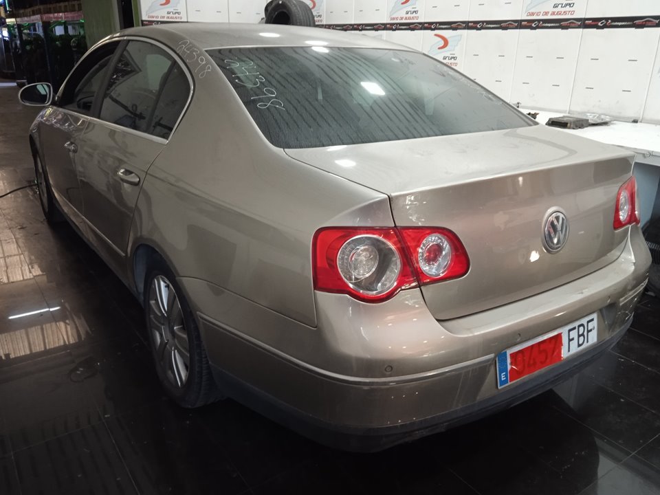 VOLKSWAGEN PASSAT BERLINA (3C2) Advance Motor 2,0 Ltr. - 103 kW TDI