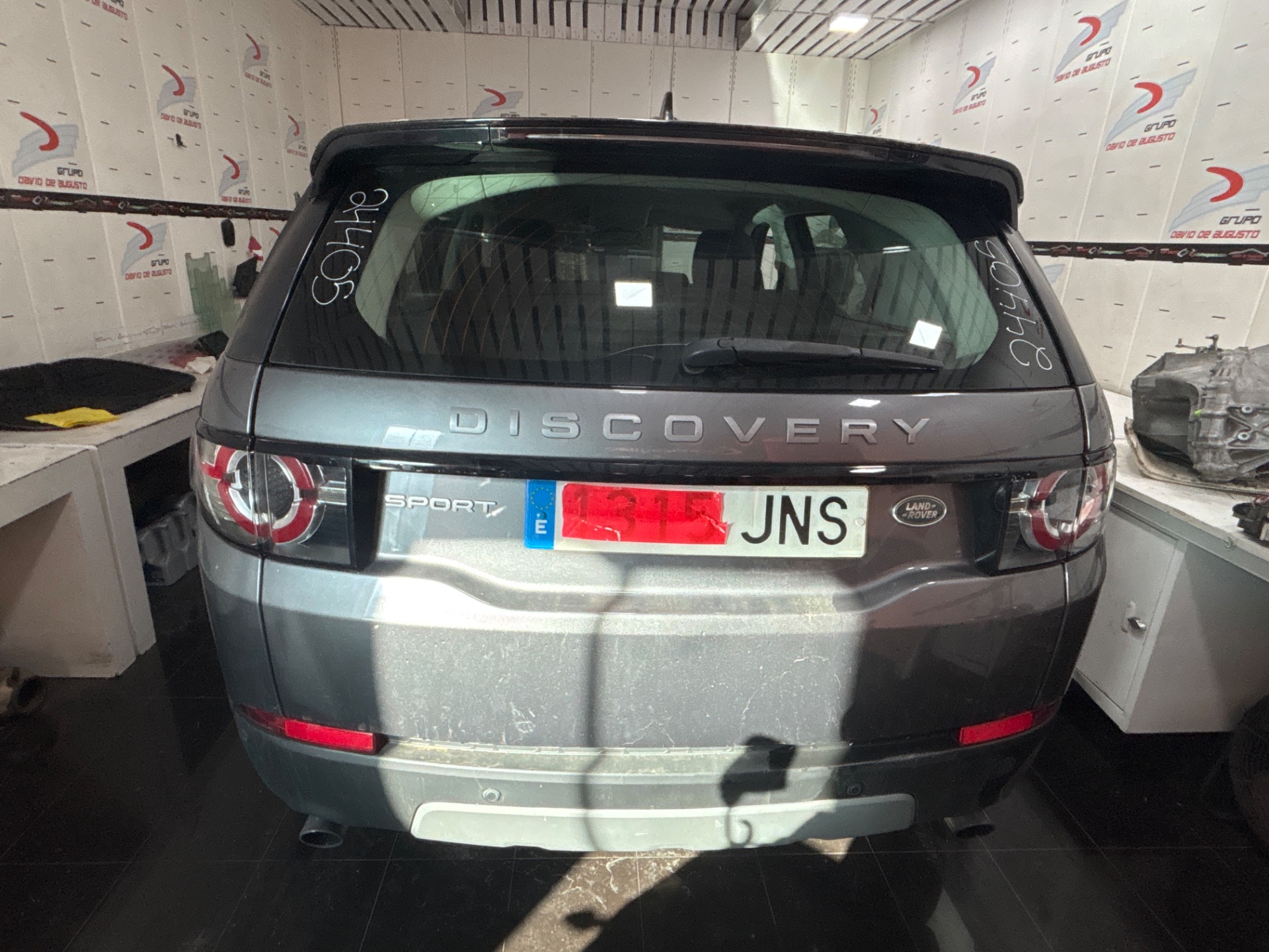 LAND ROVER DISCOVERY SPORT SE Motor 2,0 Ltr. - 132 kW Td4 CAT
