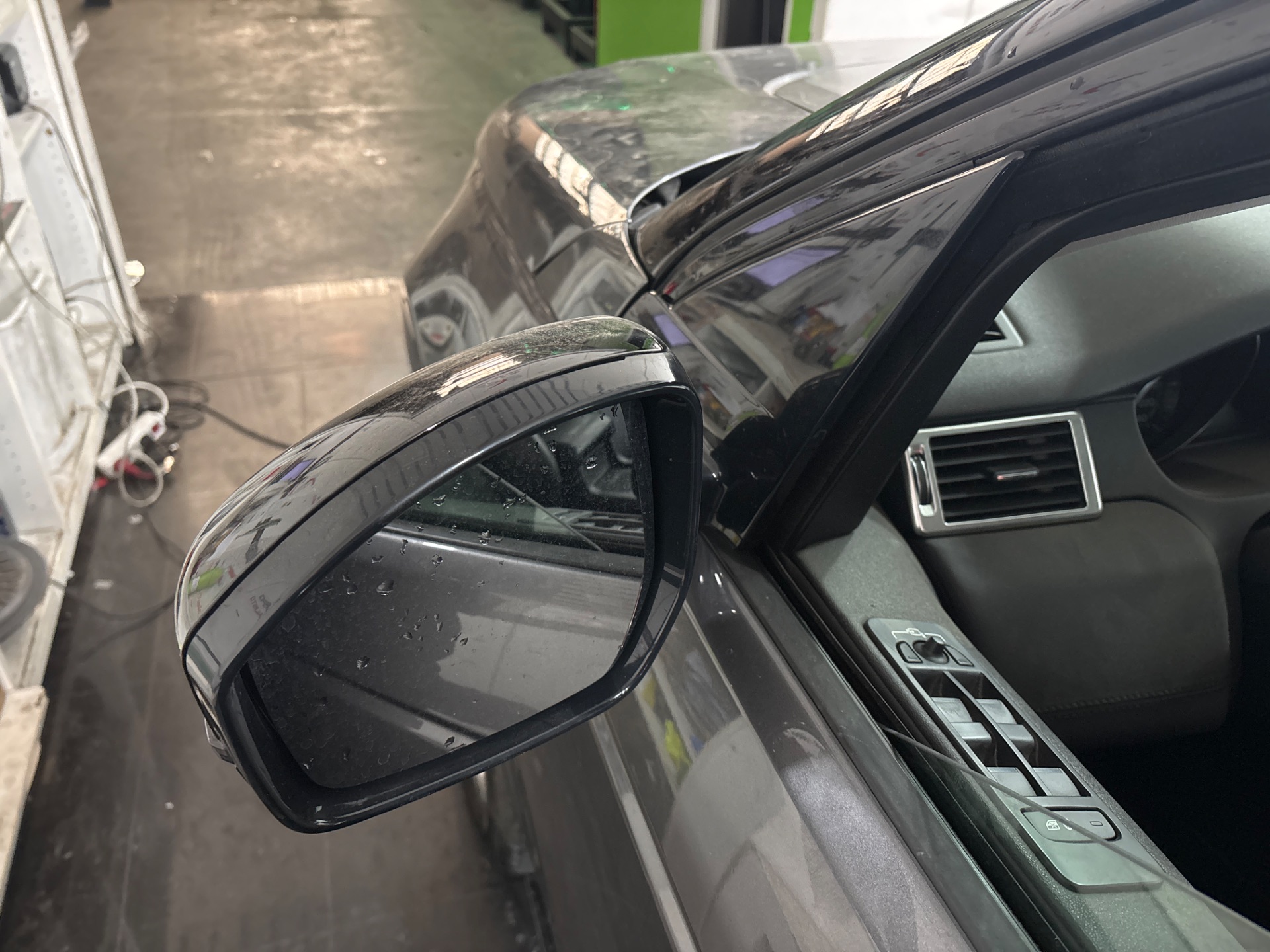 LAND ROVER DISCOVERY SPORT SE Motor 2,0 Ltr. - 132 kW Td4 CAT