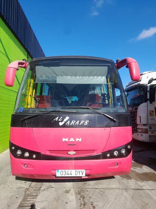 MAN L 2000 EVOLUTION L 2000  FG   LLC M (Largura mediana) Motor 6,9 Ltr. - 162 kW Diesel