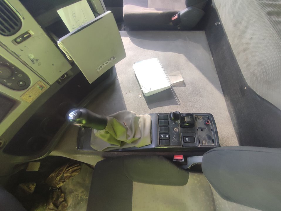 RENAULT PREMIUM DISTRIBUTION *