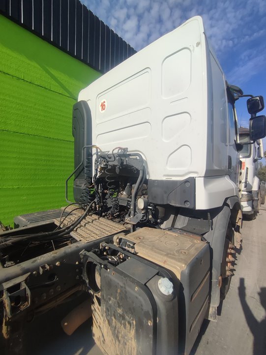 RENAULT PREMIUM DISTRIBUTION *