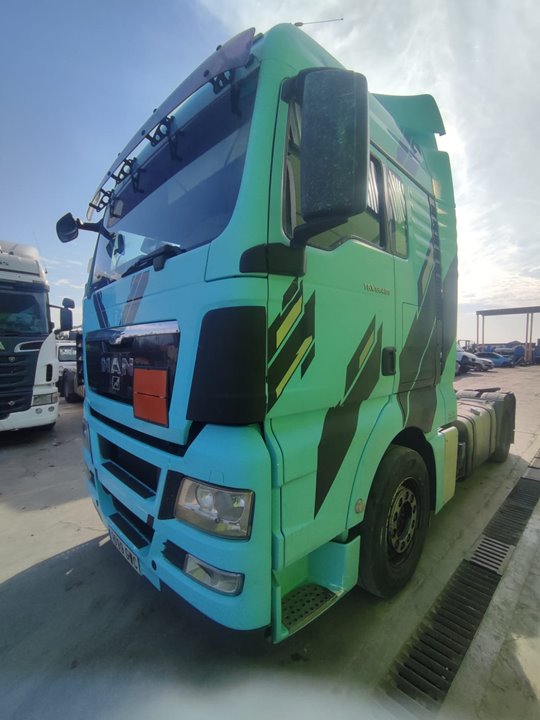 MAN TGX 33.XXX FG /   6x4   BL XLX Motor 12,4 Ltr. - 353 kW Diesel