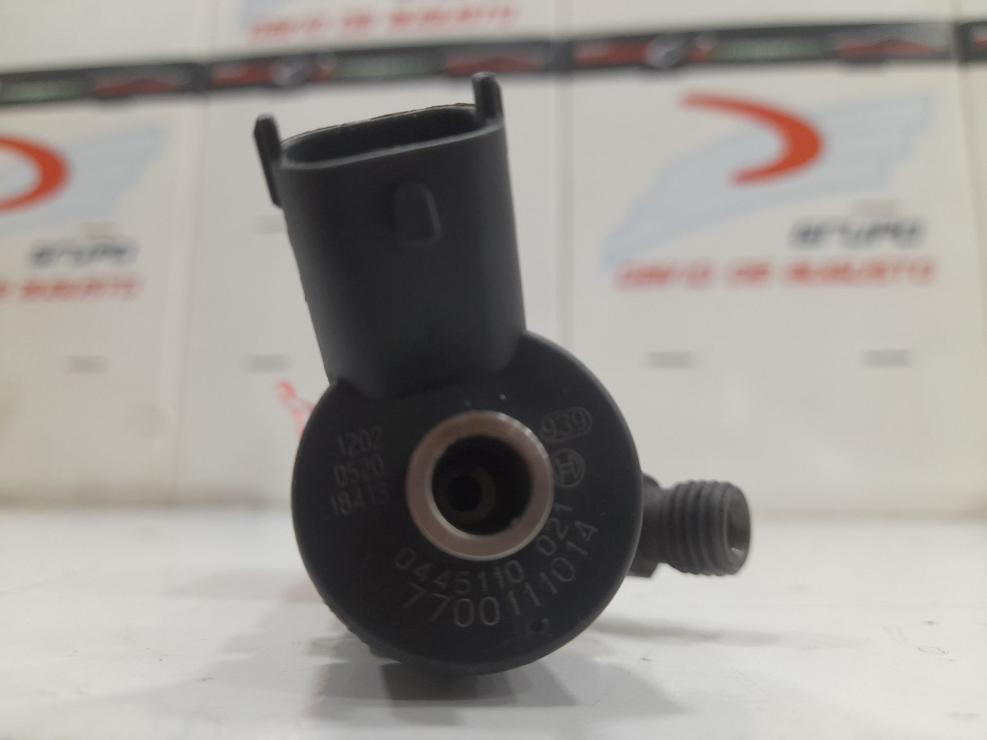 INYECTOR RENAULT TRAFIC COMBI (AB 4.01) 6 - plazas (L2H1) acristalado parcial 2,9t   Combi largo