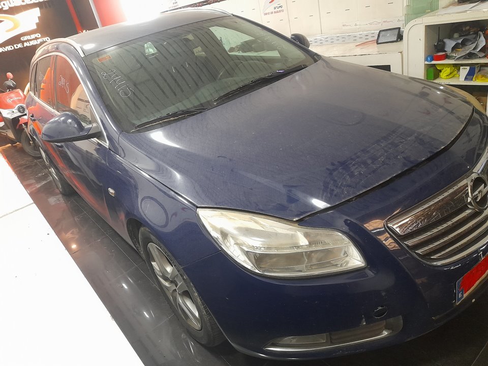 OPEL INSIGNIA BERLINA Cosmo Motor 2,0 Ltr. - 96 kW CDTI CAT