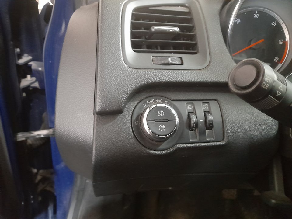 OPEL INSIGNIA BERLINA Cosmo Motor 2,0 Ltr. - 96 kW CDTI CAT