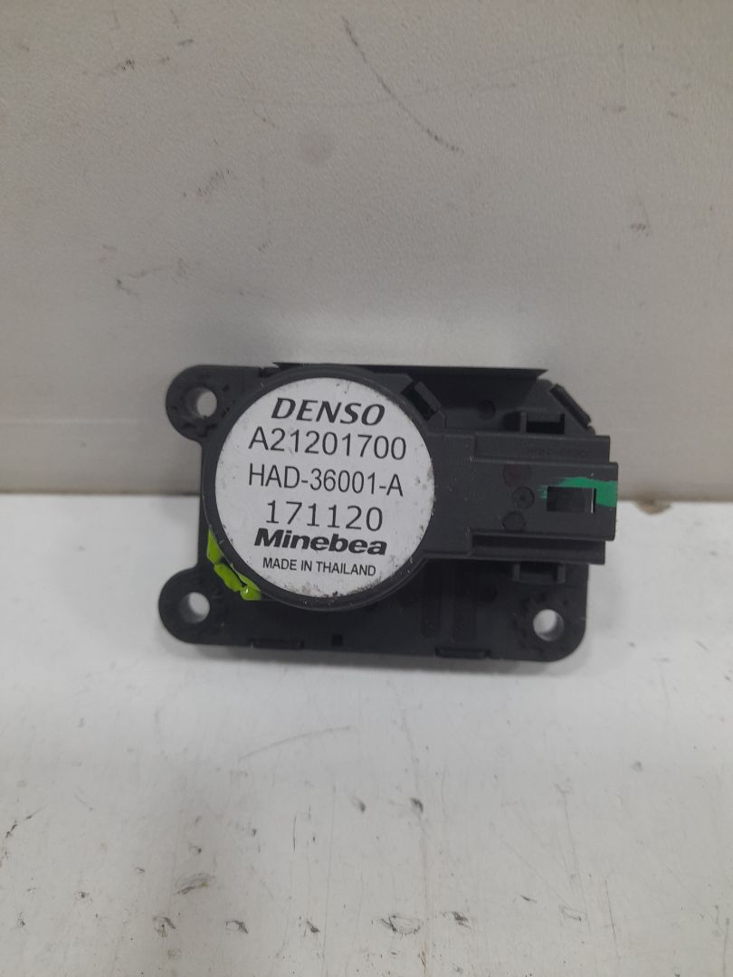 MOTOR TRAMPILLAS CLIMATIZADOR DACIA SANDERO III *
