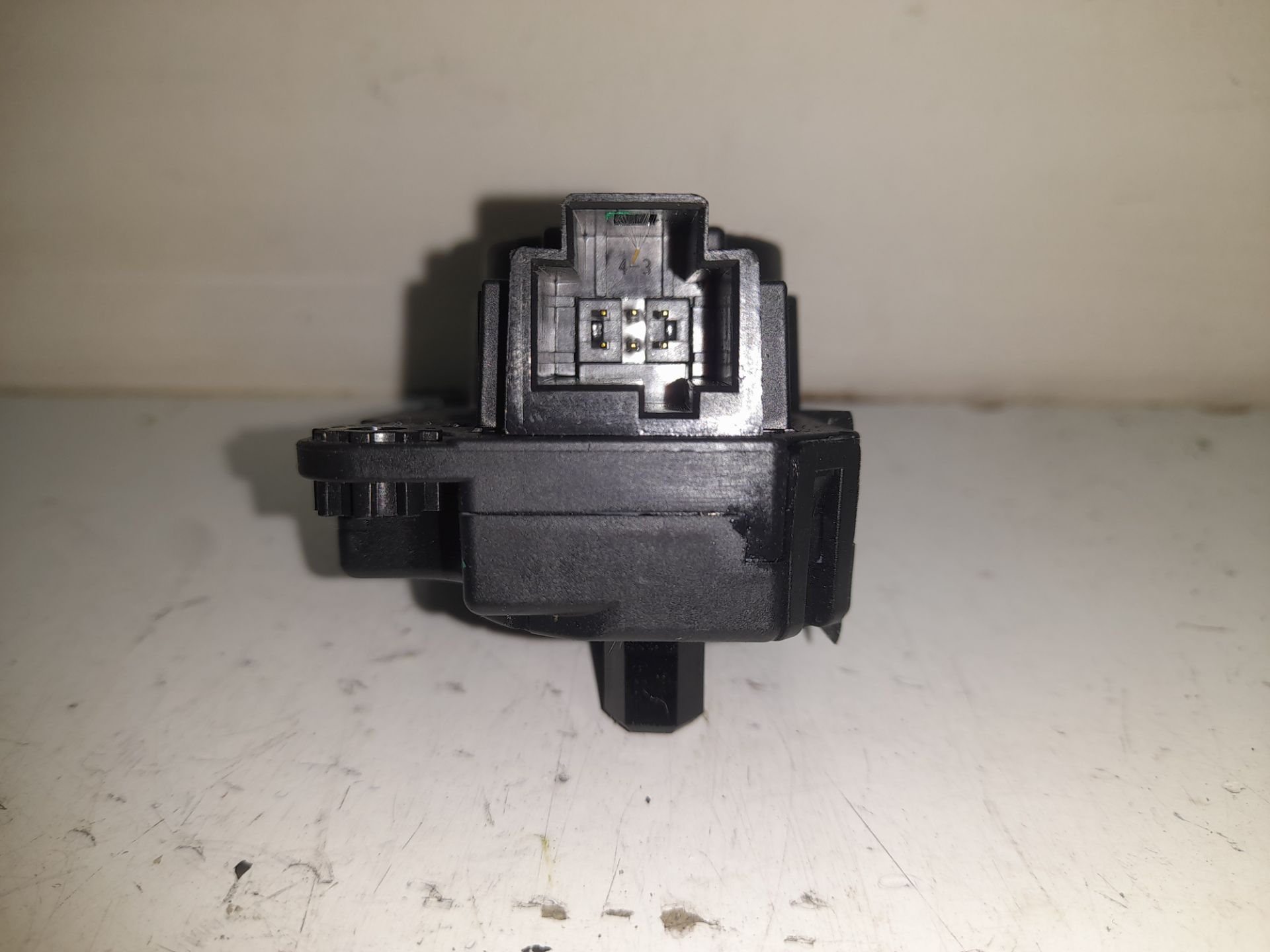 MOTOR TRAMPILLAS CLIMATIZADOR DACIA SANDERO III *