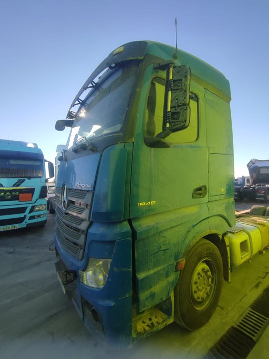 MERCEDES-BENZ ACTROS BM 963.XXX 2-ACHSER 18XX 4x2 Sattelzugmaschine L BigSpace Motor 12,8 Ltr. - 330 kW R6 Diesel (OM 471)