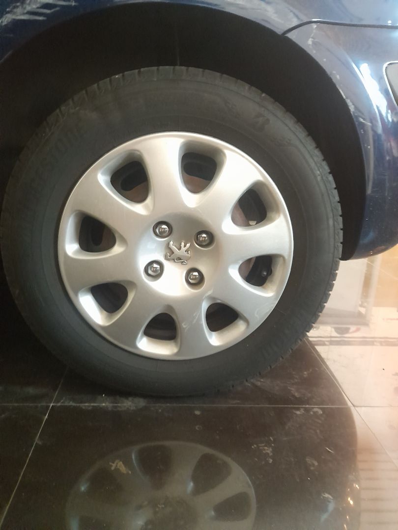 PEUGEOT 307 BERLINA (S2) XS + Motor 1,6 Ltr. - 80 kW 16V CAT