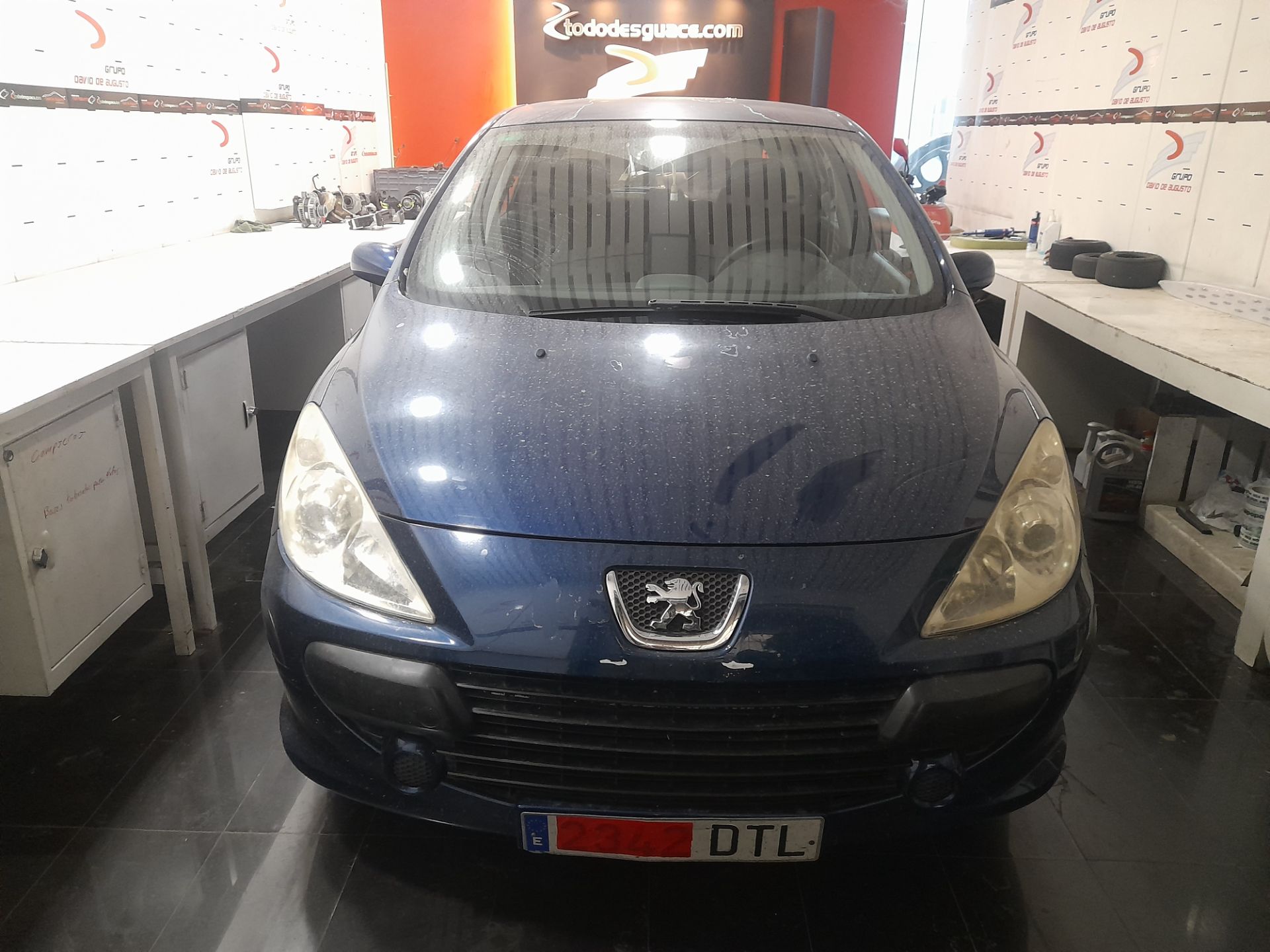 PEUGEOT 307 BERLINA (S2) XS + Motor 1,6 Ltr. - 80 kW 16V CAT