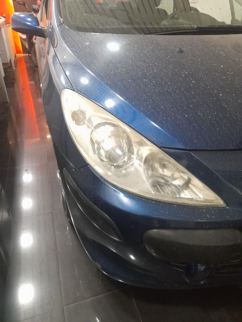 PEUGEOT 307 BERLINA (S2) XS + Motor 1,6 Ltr. - 80 kW 16V CAT