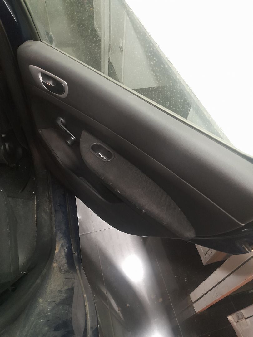 PEUGEOT 307 BERLINA (S2) XS + Motor 1,6 Ltr. - 80 kW 16V CAT