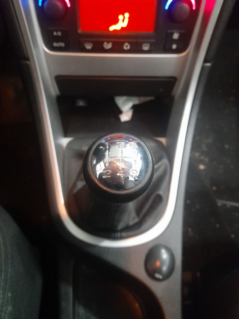 PEUGEOT 307 BERLINA (S2) XS + Motor 1,6 Ltr. - 80 kW 16V CAT