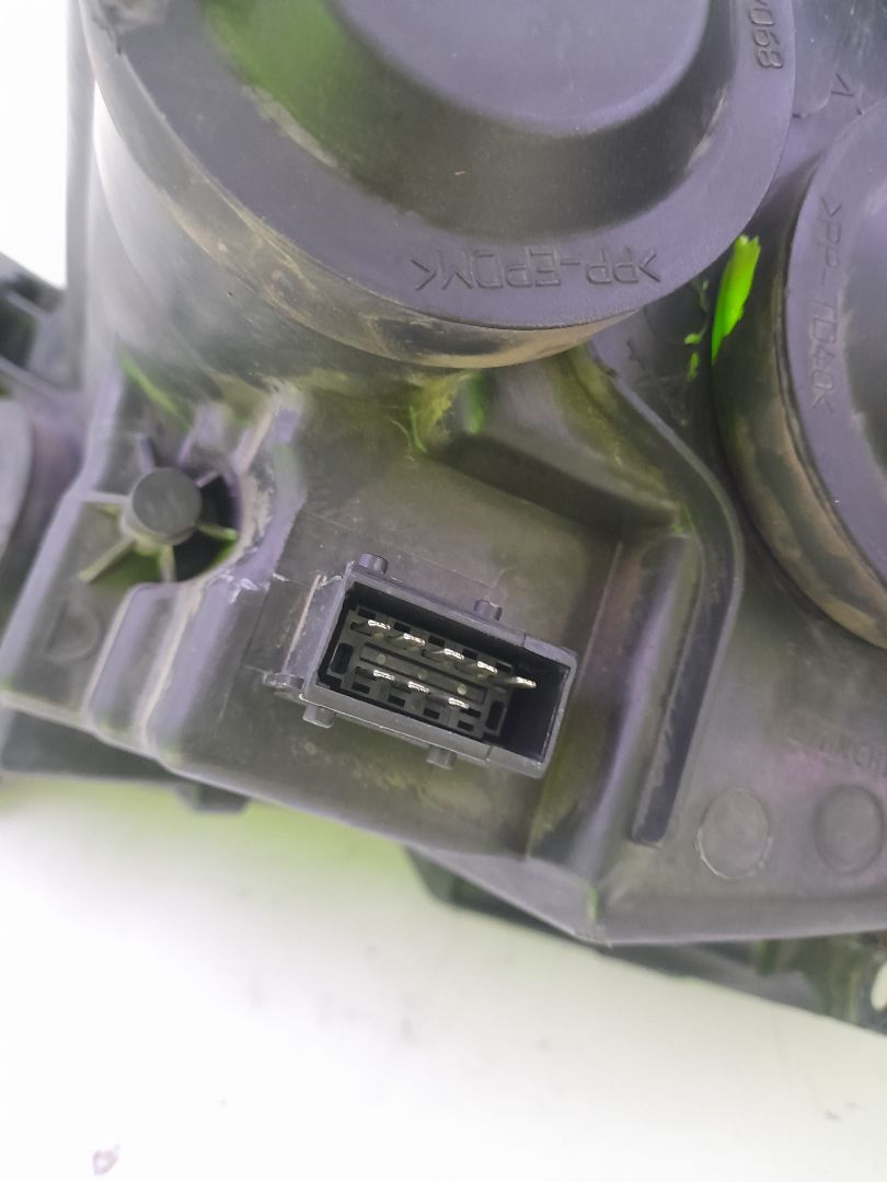 FARO DERECHO TOYOTA PROACE L1H1 Furgón Active