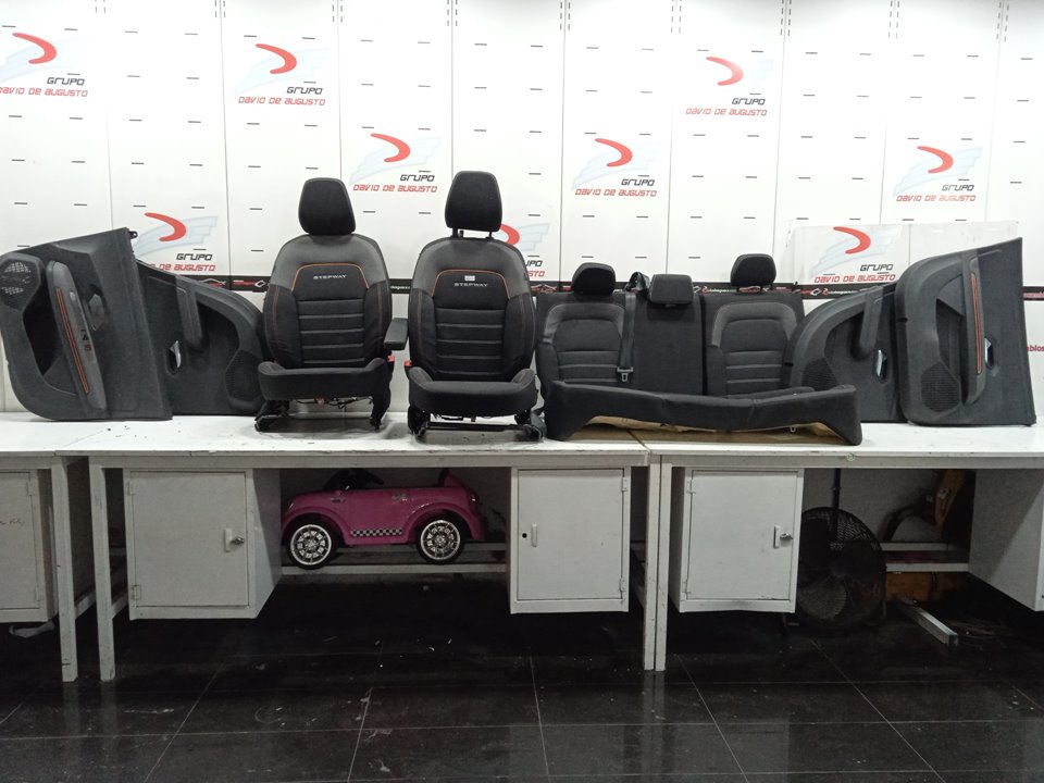 CONJUNTO INTERIOR ASIENTOS Y GUARNECIDOS DACIA SANDERO III *