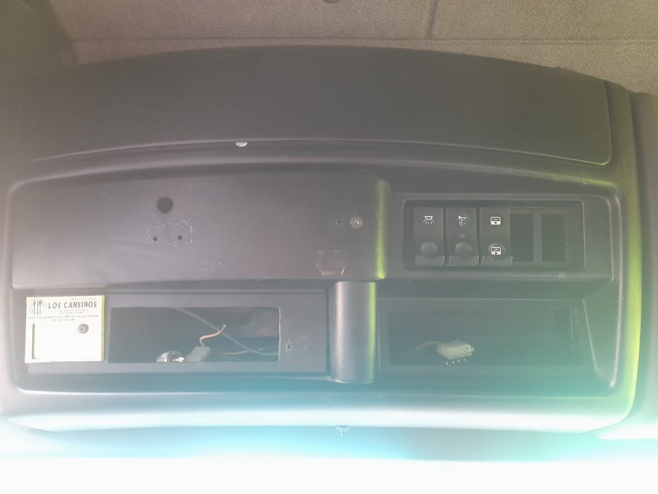 RENAULT MAGNUM AB 2005 Chasis         4X2    4XX.18 Gran espacio Motor 12,8 Ltr. - 368 kW Diesel