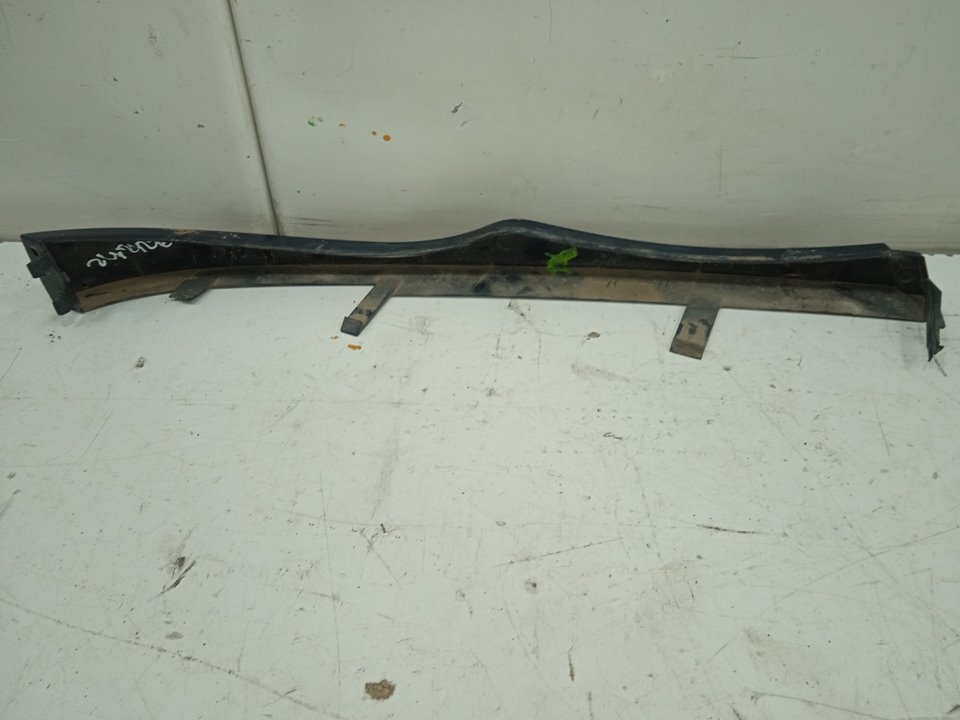 MOLDURA BMW SERIE 3 BERLINA (E46) 316i