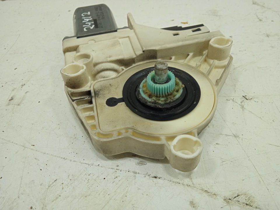 MOTOR ELEVALUNAS DELANTERO IZQUIERDO foto 5