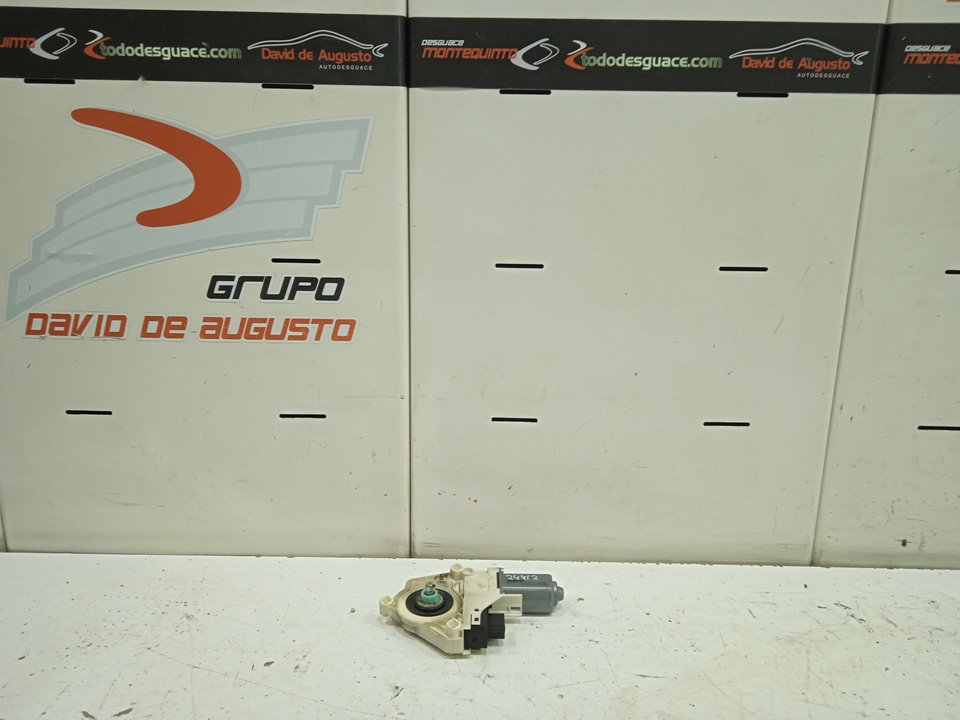 MOTOR ELEVALUNAS DELANTERO IZQUIERDO AUDI A6 BERLINA (4F2) 2.0 TDI