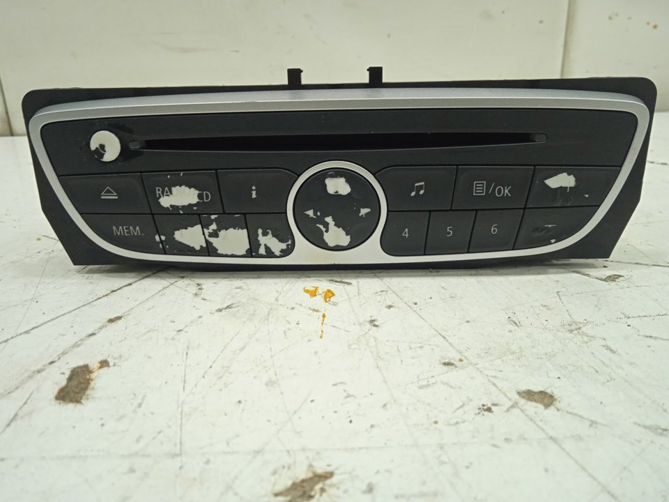 SISTEMA AUDIO / RADIO CD RENAULT MEGANE III BERLINA 5 P BOSE Edition