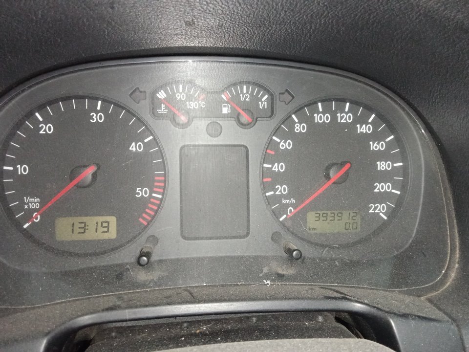 VOLKSWAGEN GOLF IV BERLINA (1J1) Básico Motor 1,9 Ltr. - 74 kW TDI