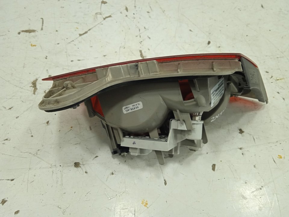 PILOTO INTERIOR TRASERO DERECHO FORD MONDEO BER. (CA2) Ghia