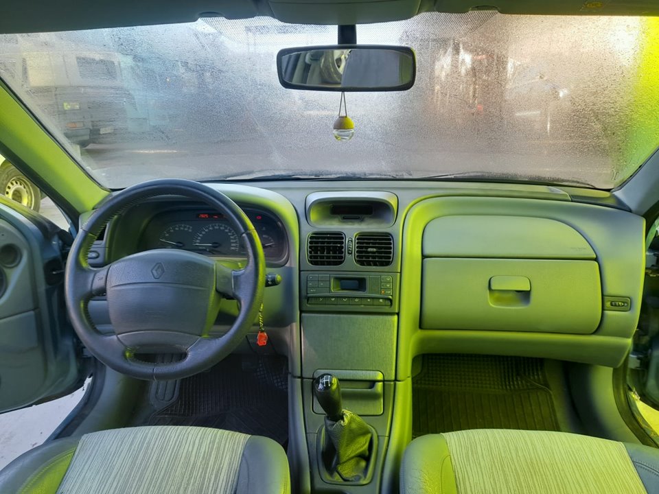 RENAULT LAGUNA (B56) 1.9 dCi RT Motor 1,9 Ltr. - 79 kW dCi Diesel CAT