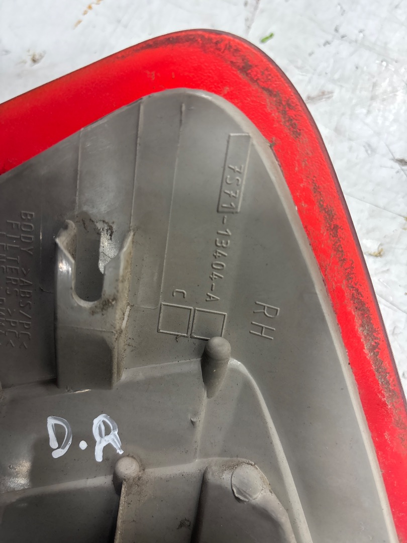 PILOTO TRASERO DERECHO FORD MONDEO BER. (CA2) Ghia