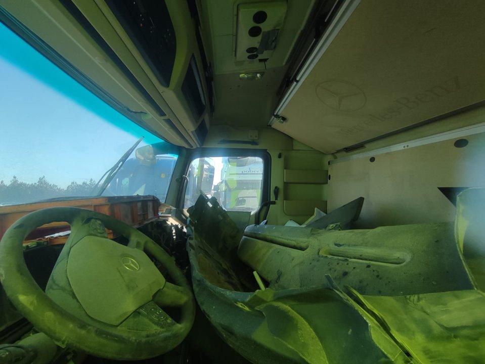 MERCEDES-BENZ ACTROS 2/3 2 - EJES / 6 CIL. *