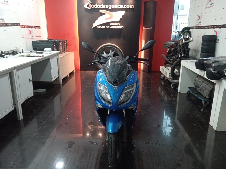 KEEWAY CITY BLADE 125 City Blade 125 Motor 125 cm3 - 6,9 kW