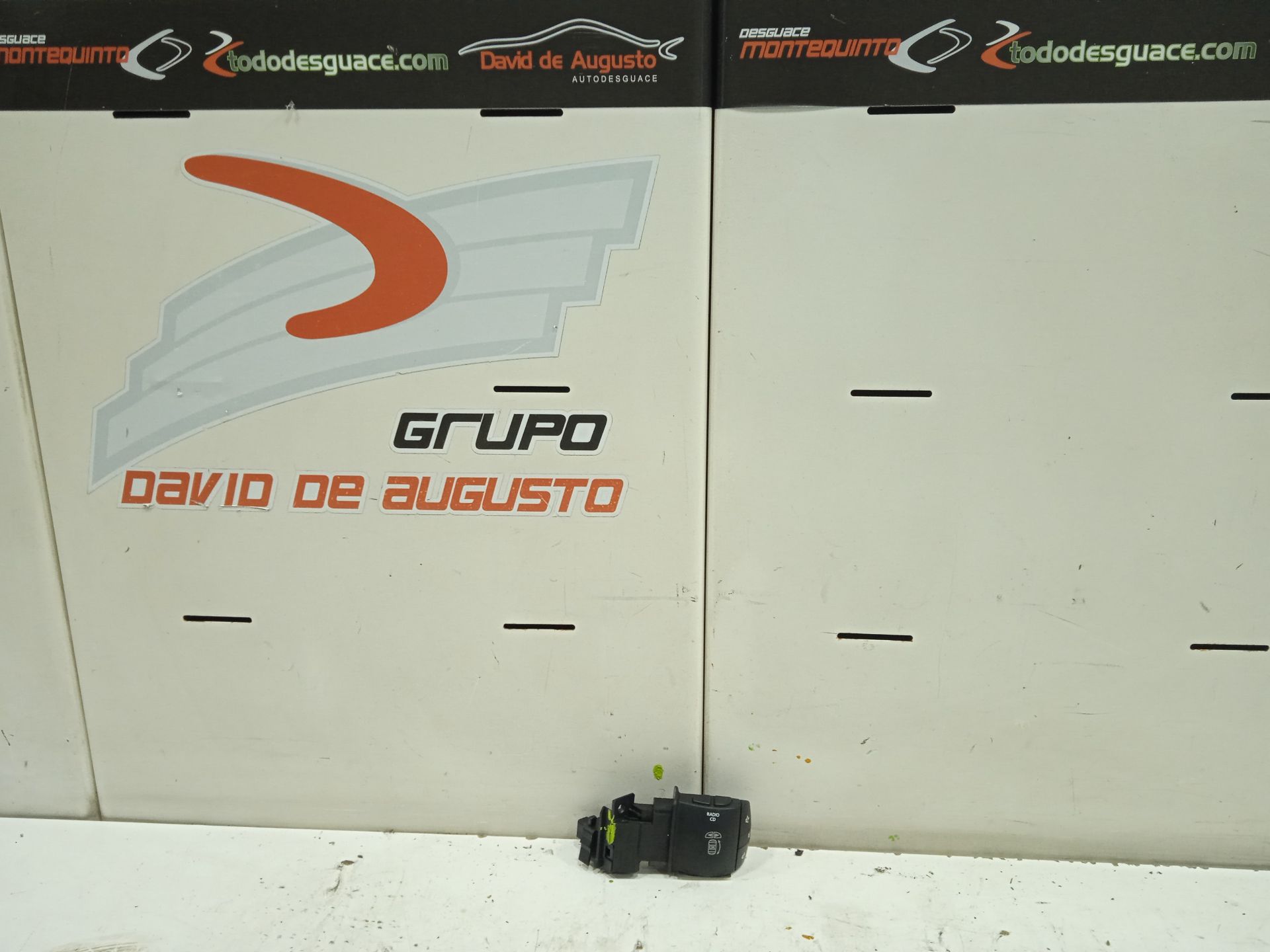 MANDO MULTIFUNCION RENAULT MEGANE III BERLINA 5 P BOSE Edition