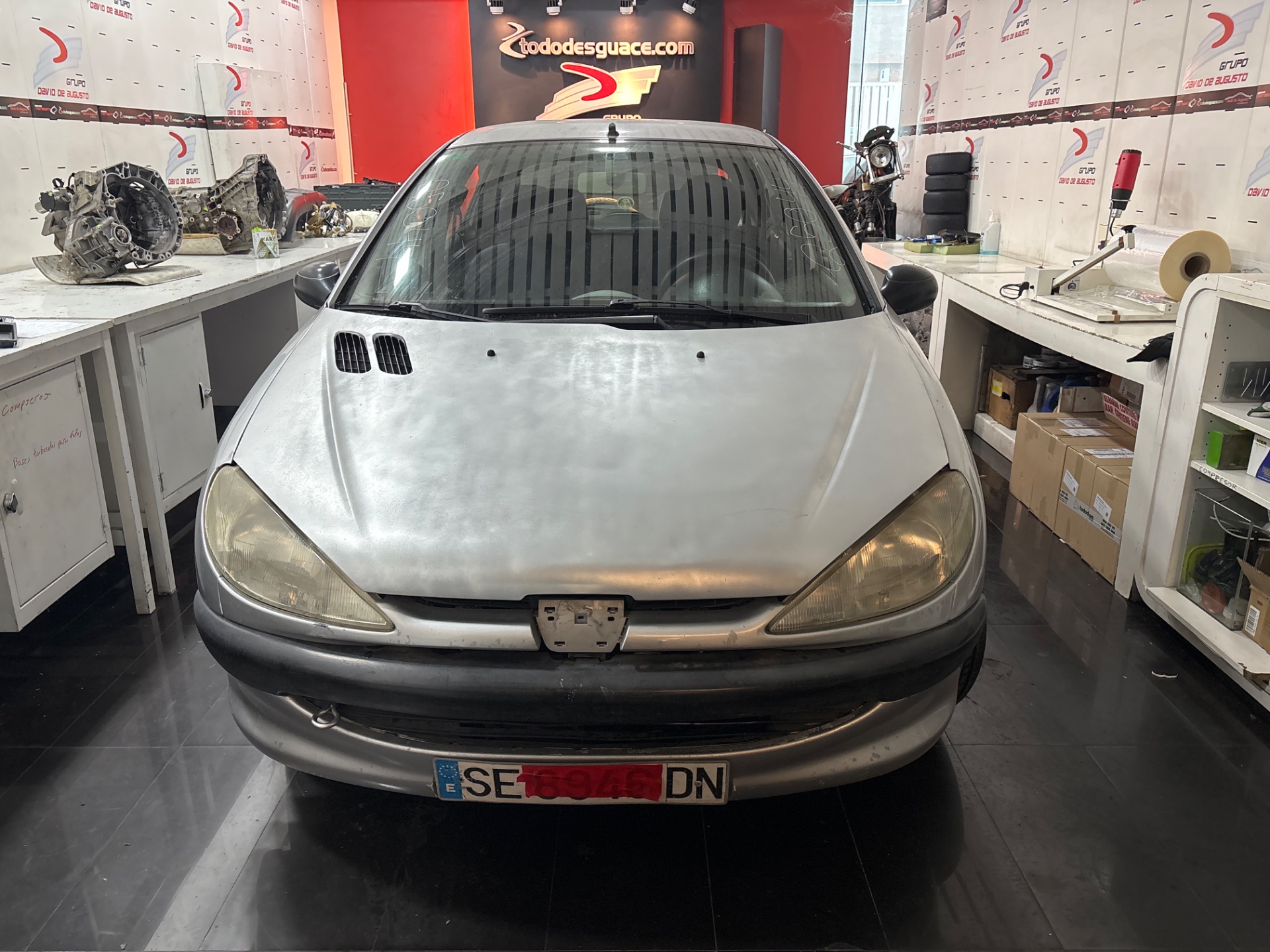 PEUGEOT 206 BERLINA XR Motor 1,4 Ltr. - 55 kW