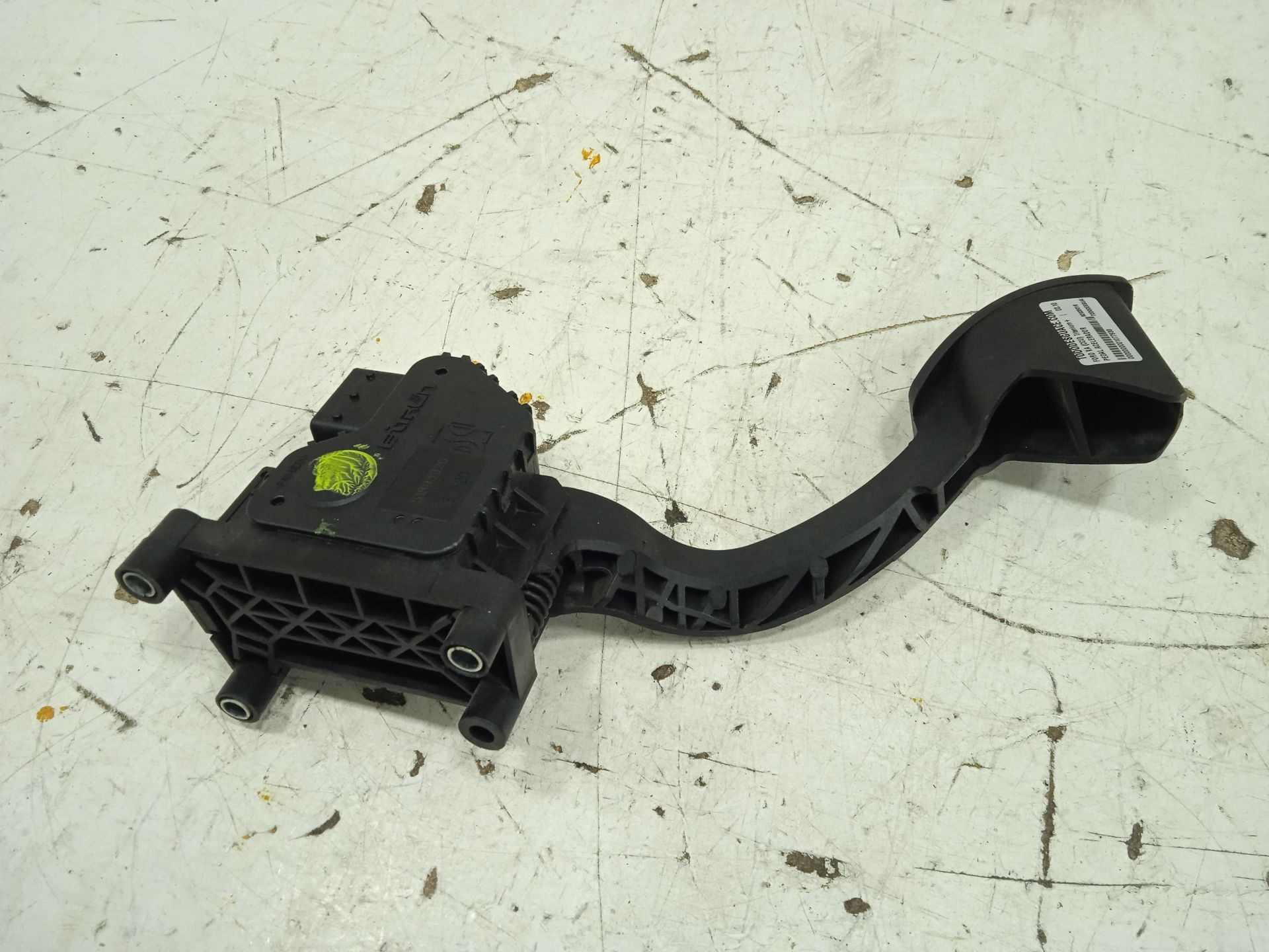 PEDAL ACELERADOR foto 4