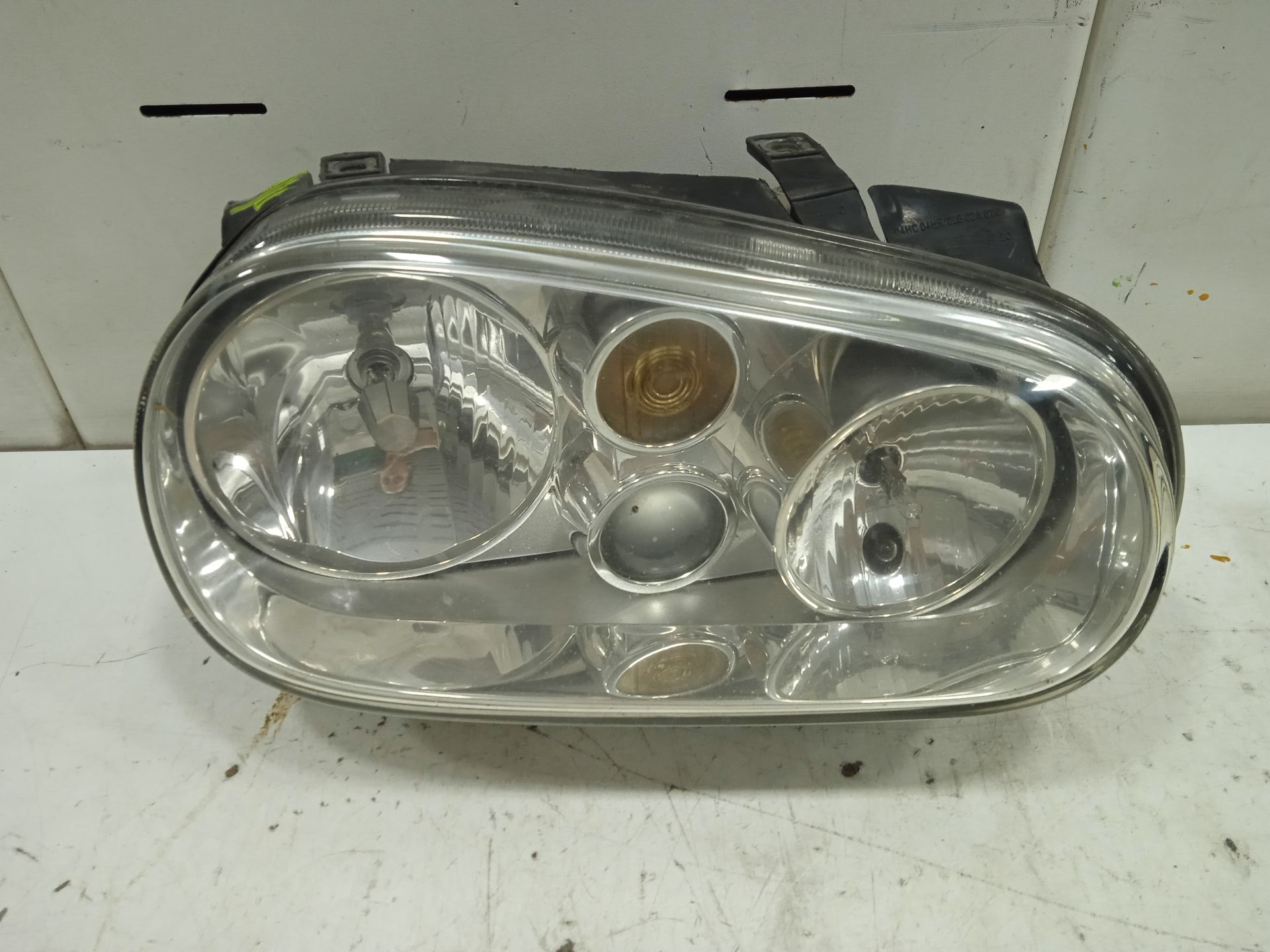 FARO DERECHO VOLKSWAGEN GOLF IV BERLINA (1J1) Básico