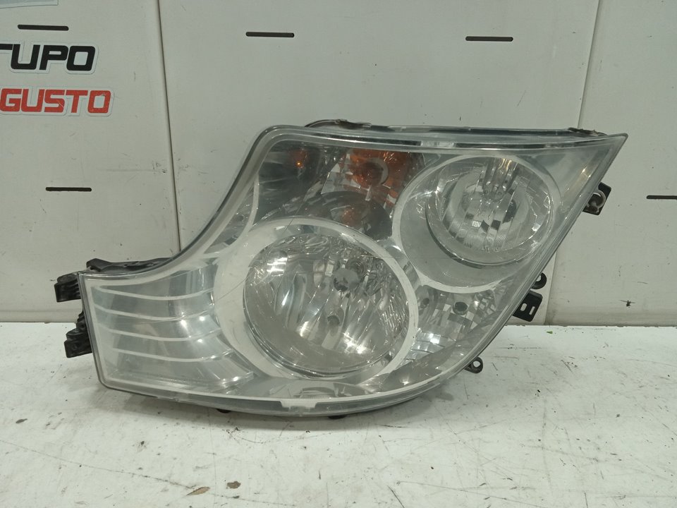FARO IZQUIERDO MERCEDES-BENZ ACTROS 2/3 2 - EJES / 6 CIL. *