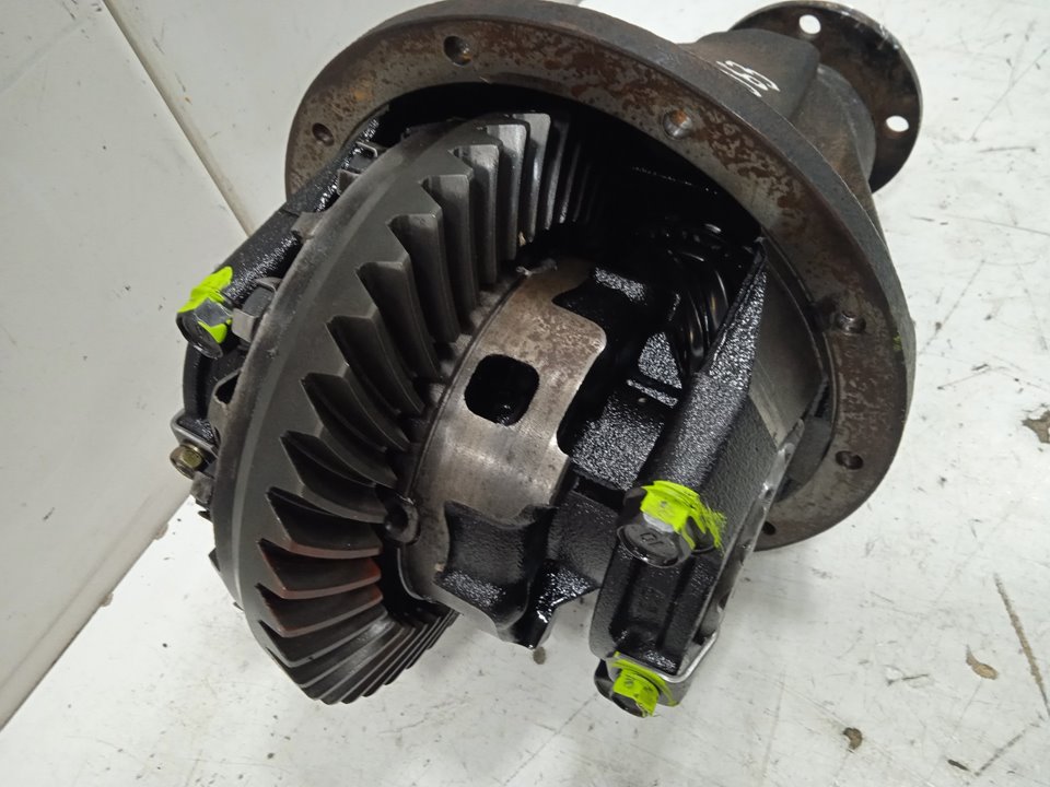 GRUPO TRASERO TOYOTA LAND CRUISER (J12) *